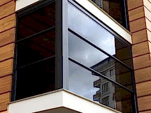 Tambalkon Silinebilir Giyotin Cam Balkon